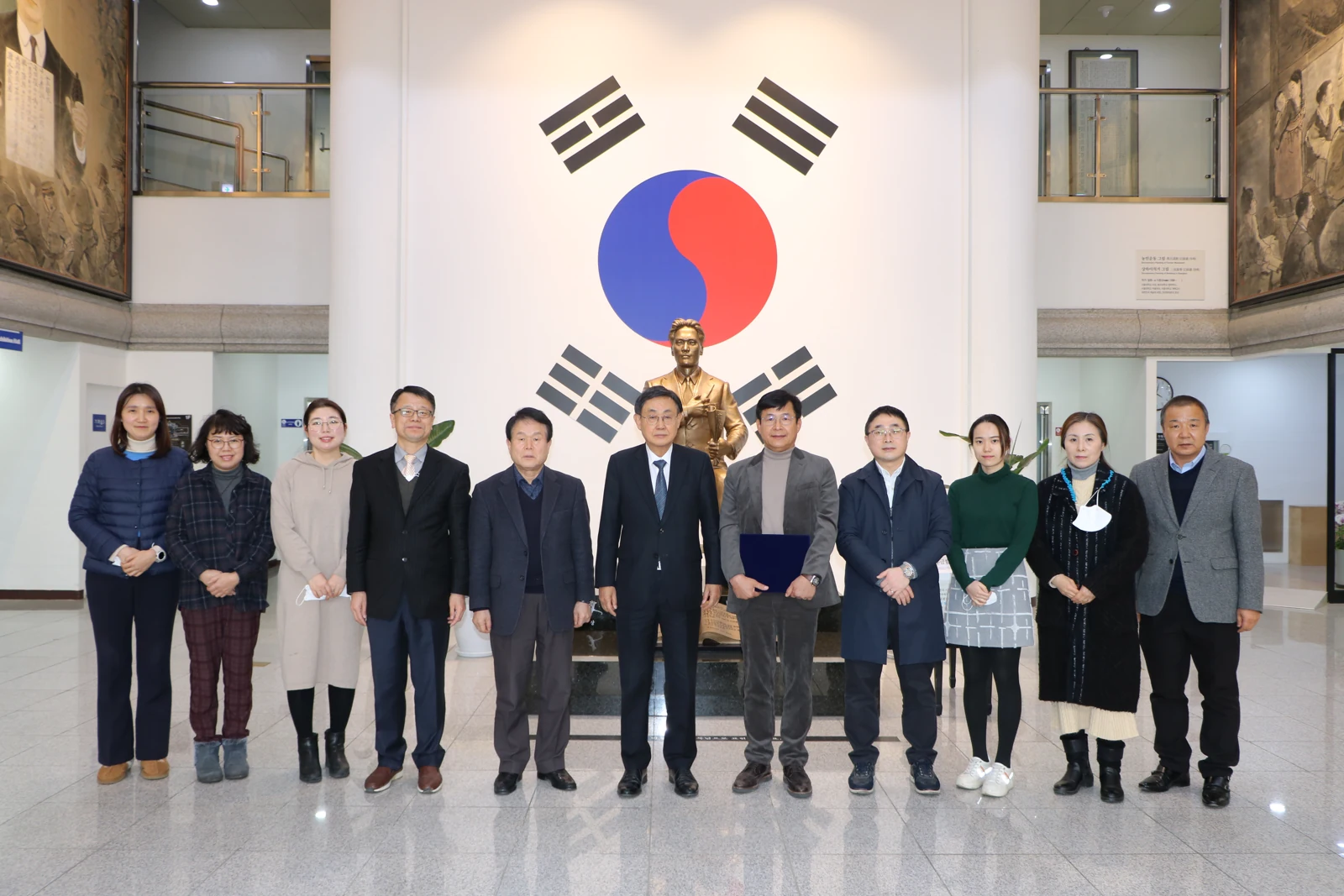 GPN, 매헌윤봉길의사기념관에서 기념시계 기증식 진행 관련 사진 3